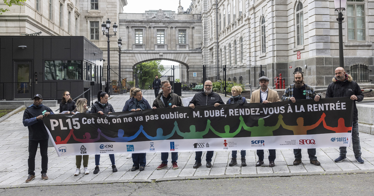 Les syndicats de la santé dénoncent un projet centralisateur et